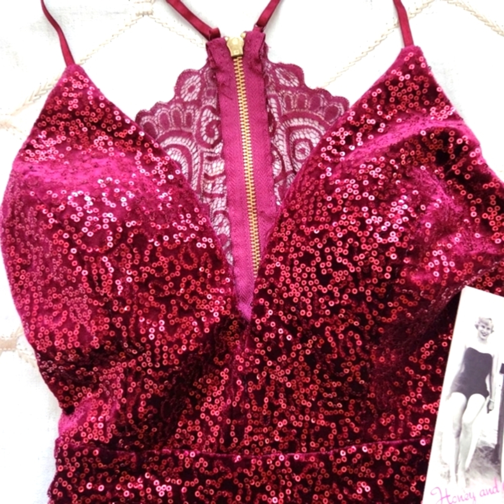 Honey & Rosie Red Sequin Dress Small NWT Cutout Back Sleeveless Mini Party - Picture 5 of 7